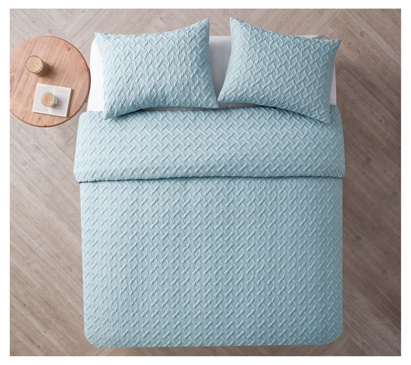 VCNY Nina Embossed Comforter Set, Full/ Queen — View 11