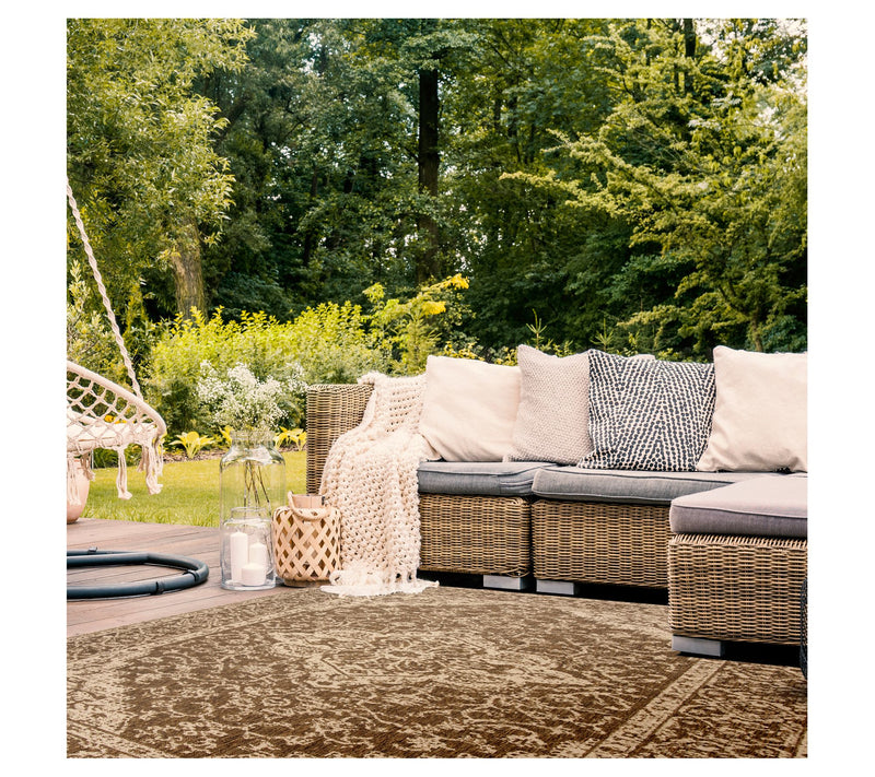 Safavieh Beach House 137 Outdoor 8' x 10' Rug — View 17