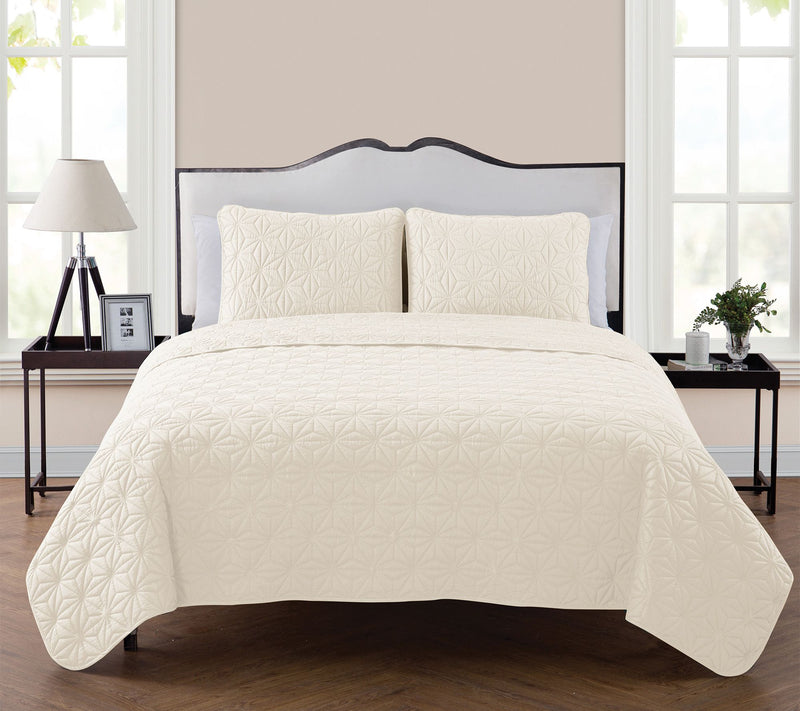 VCNY Home Kaleidoscope Embossed Quilt Set, Full  Queen — View 8