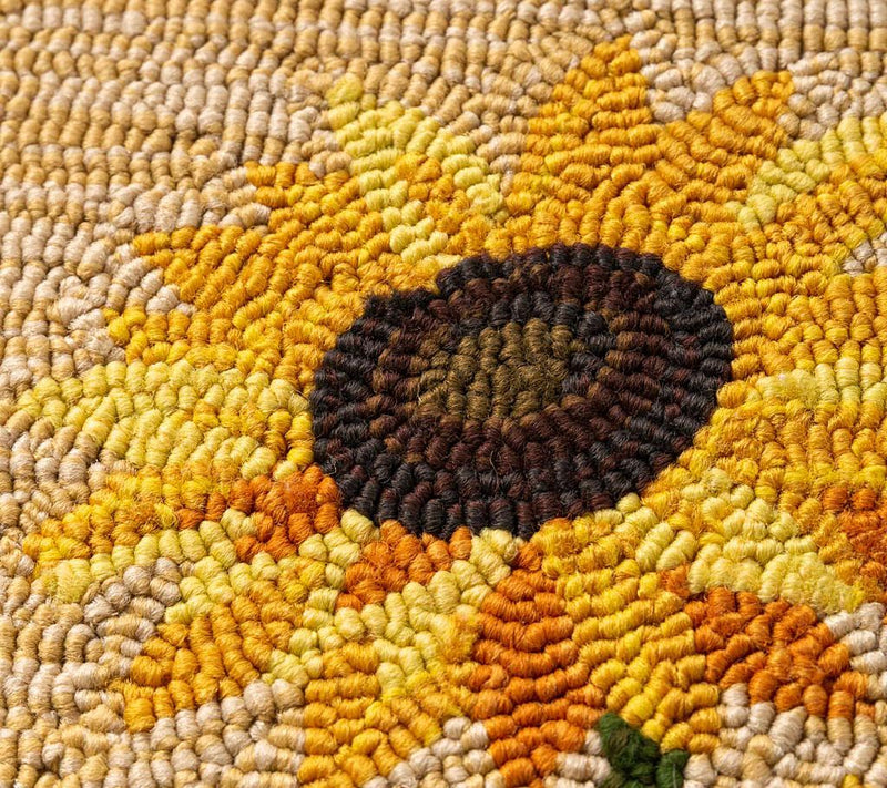 Evergreen Indoor/Outdoor Sunflower Garden Hooked Rug — View 3