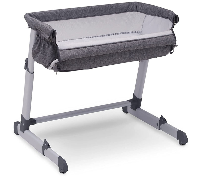 Simmons Kids Dream Bedside Baby Bassinet Sleeper — Main view