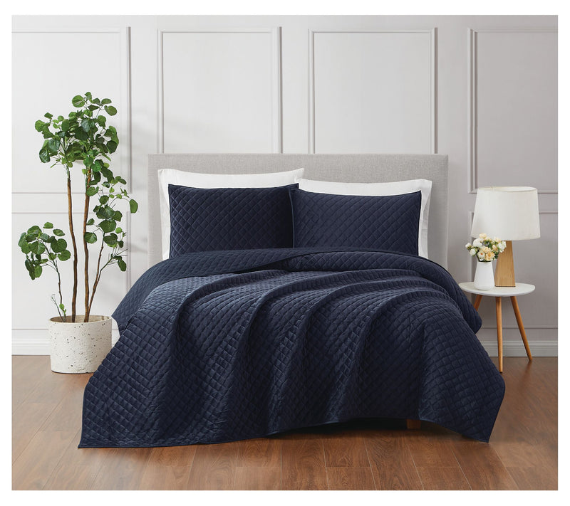 Royal Velvet 3-Piece Diamond Velvet Full/QueenQuilt Set — View 8