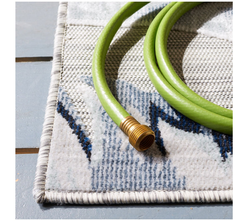 Safavieh Cabana 452 Series 4' X 6' Rug — View 2