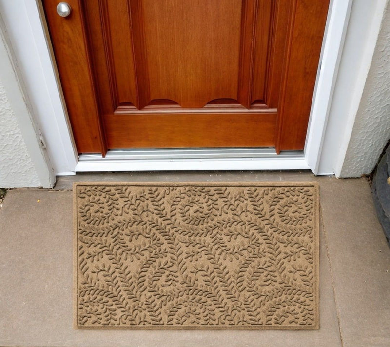 Evergreen 20" x 30" Leaves Indoor/Outdoor Rug — View 2