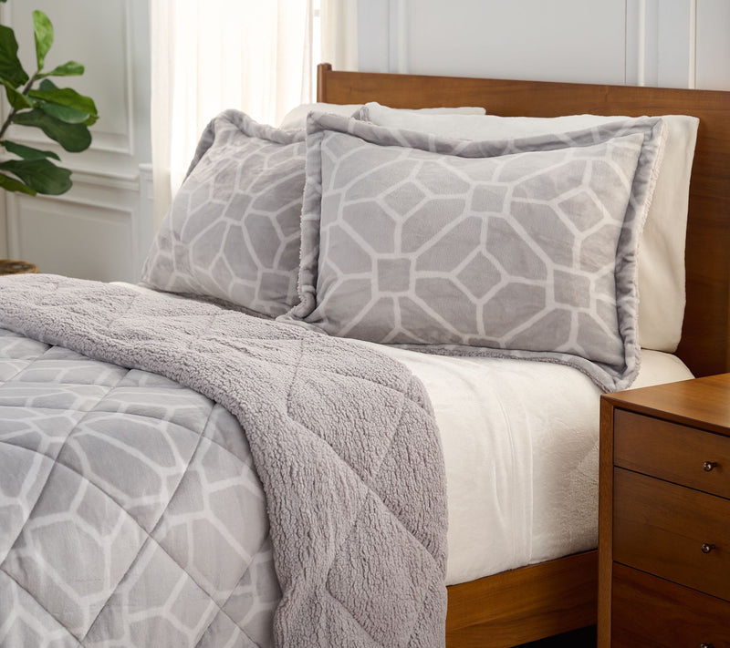 Berkshire Printed Velvetsoft Reverse Sherpa Comforter-Twin — View 5