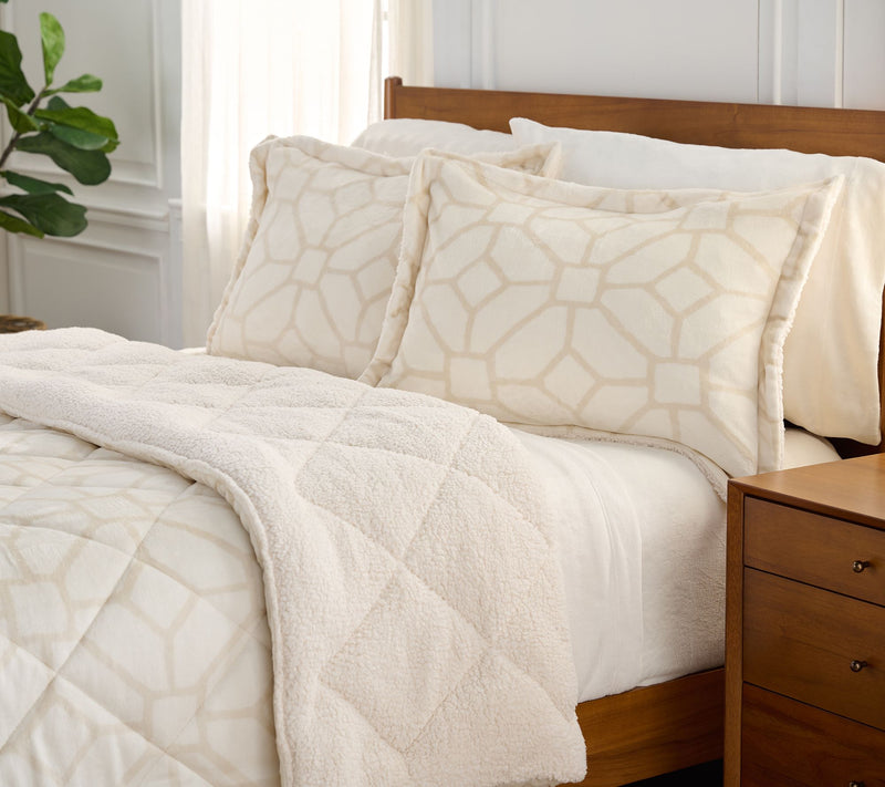 Berkshire Printed Velvetsoft Reverse Sherpa Comforter-Queen — View 9