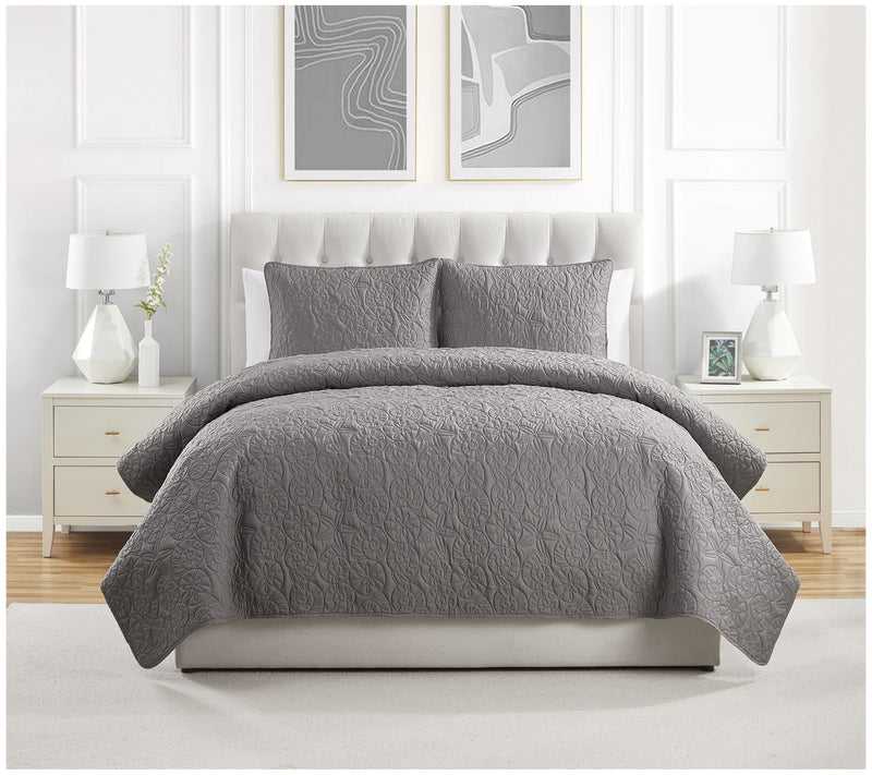 VCNY Home Seashell 3pc Solid Coastal Quilt Set,King — Main view