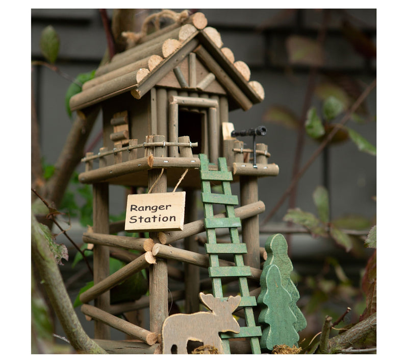 Zingz & Thingz Ranger Station Birdhouse — View 2