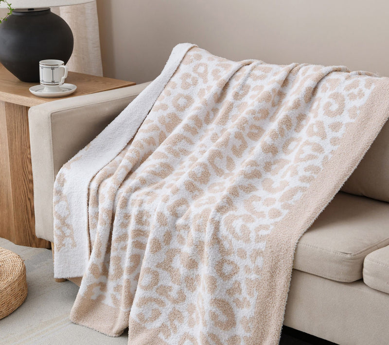 Jacquard Feathe r Knit Throw Bl anket 50 x 60 i nches — View 2