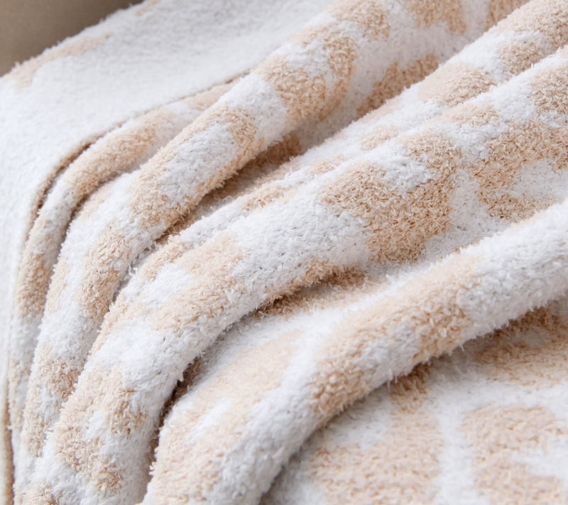 Jacquard Feathe r Knit Throw Bl anket 50 x 60 i nches — View 3