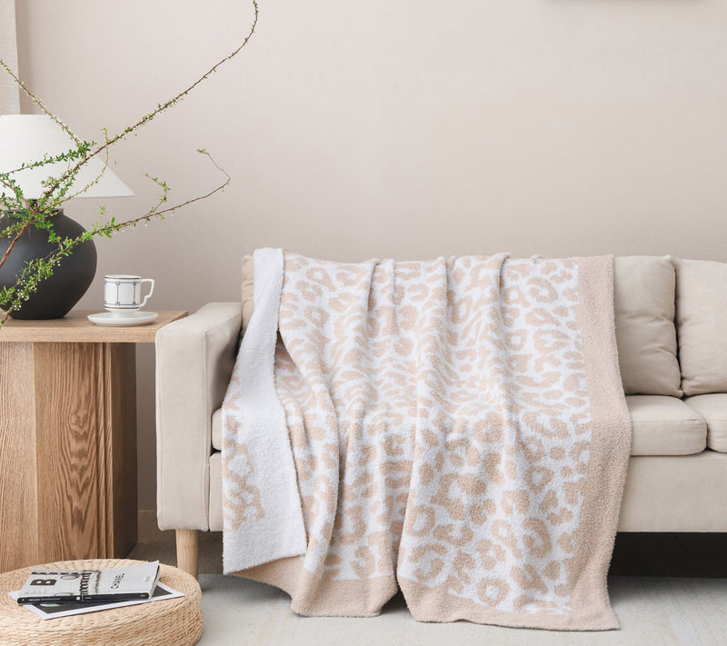 Jacquard Feathe r Knit Throw Bl anket 50 x 60 i nches — View 14