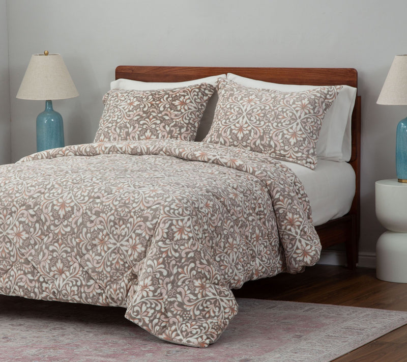 Berkshire Printed Petite Grace Fur Comforter & Sham Set- King — View 7