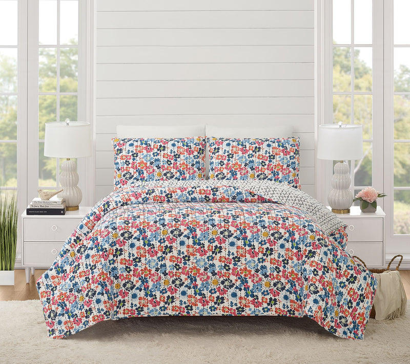 Modern Heirloom Blossom 3pc Full/Queen Cotton Quilt Set — Main view