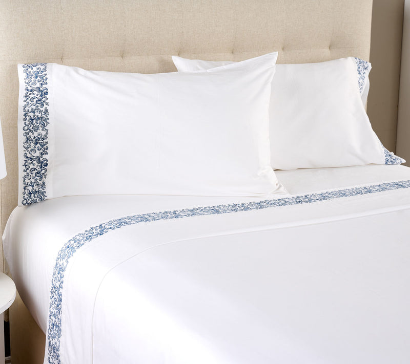 Hotel du Cobb 100% Cotton Sateen Sheet Set by Dennis Basso — Main view