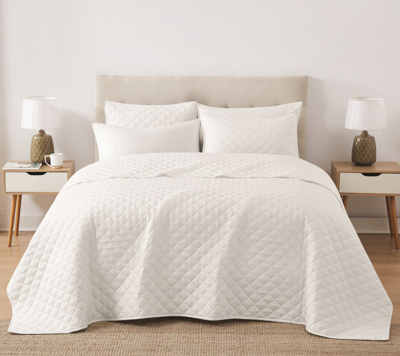 Cannon Oversized Percale Full/Queen 3-Piece Quilt Set — View 10