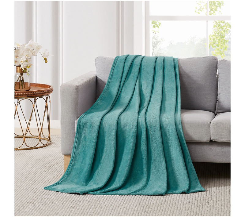 5th Avenue Lux Ultra Plush 50x70 Throw — View 12