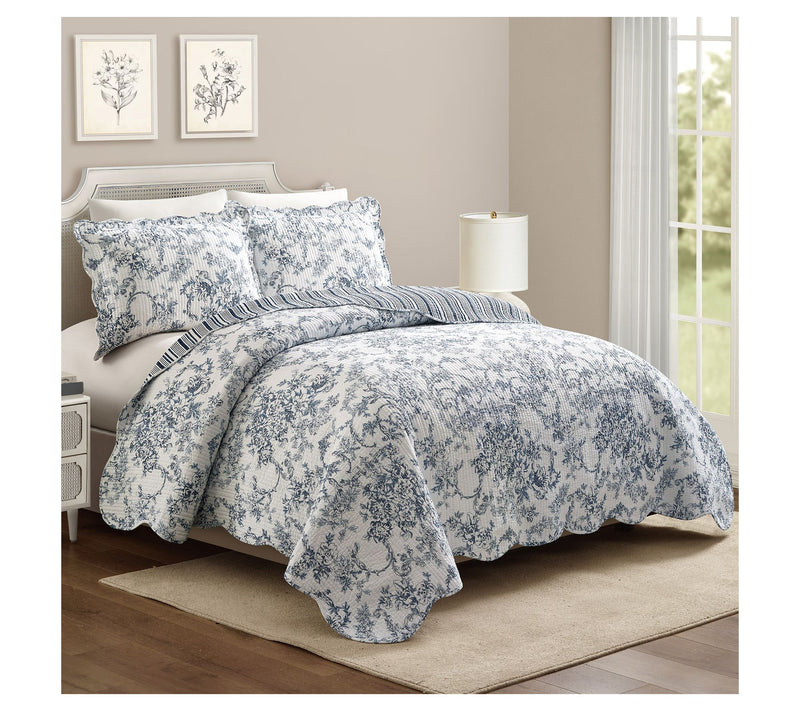 Modern Heirloom Garden Toile Reversible 3-PC King Quilt Set — View 7
