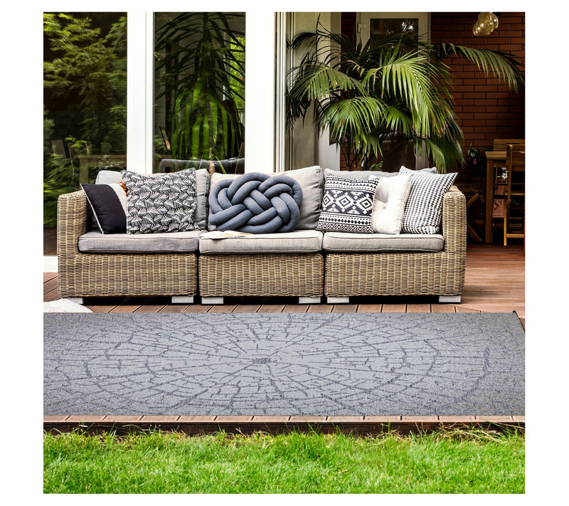 Linon Home Indoor Outdoor Reverb Area Patio Rug6'6" X 9'6" — Main view