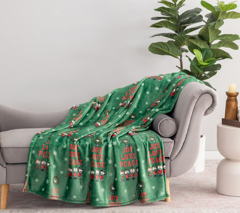 Berkshire Peanuts Holiday 55x70 Plush Throw — View 5
