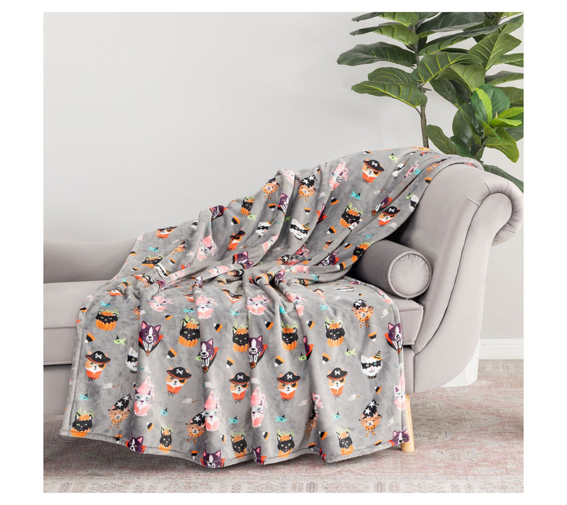 Berkshire Halloween Printed Plush 60x70 Throw — Main view