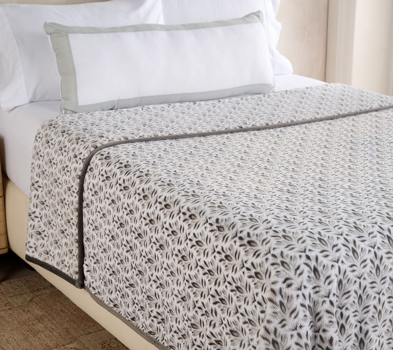 W by Wamsutta Fleur Damask Plush Printed Blanket- Twin — View 11