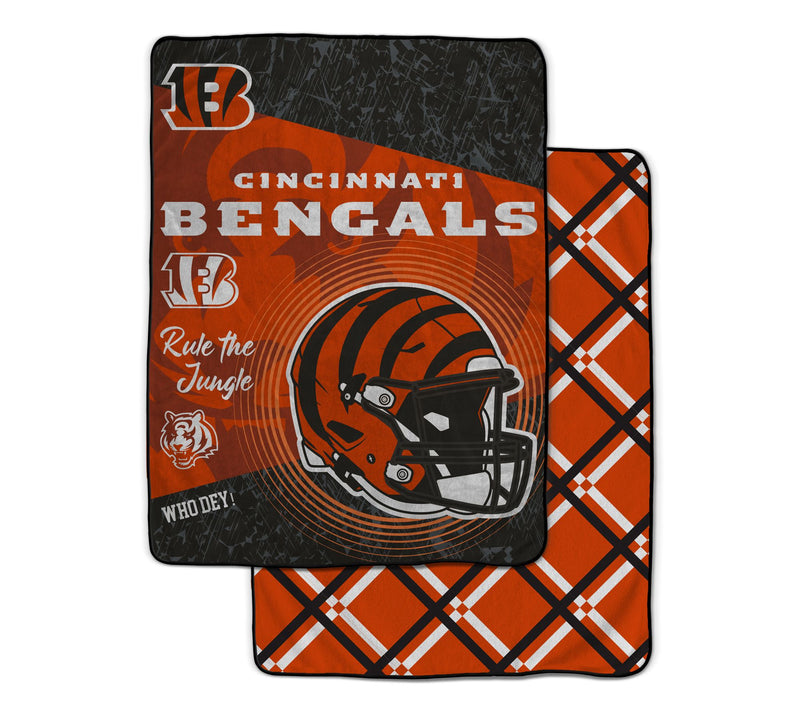 NFL Officially Licensed 60"x80" Fleece & Sherpa Back Throw — View 10