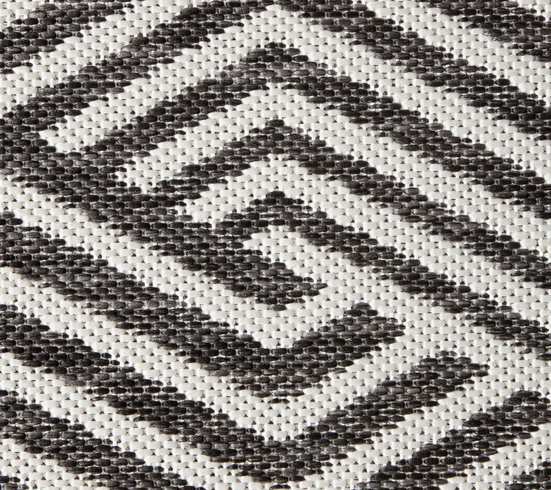 NMNY Patio Country Ombre Geo 5x7 Indoor/OutdoorRug — View 5