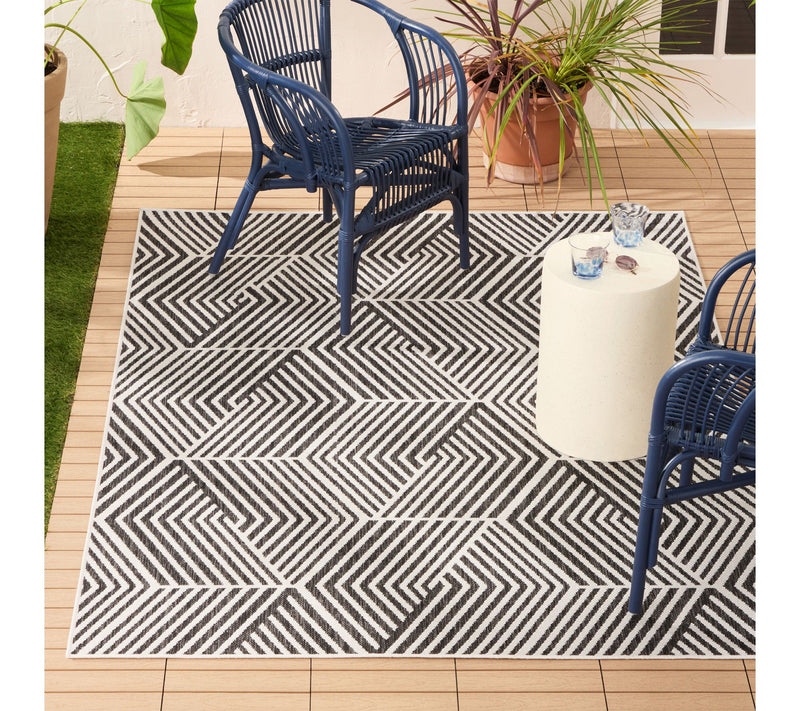 NMNY Patio Country Ombre Geo 5x7 Indoor/OutdoorRug — View 2