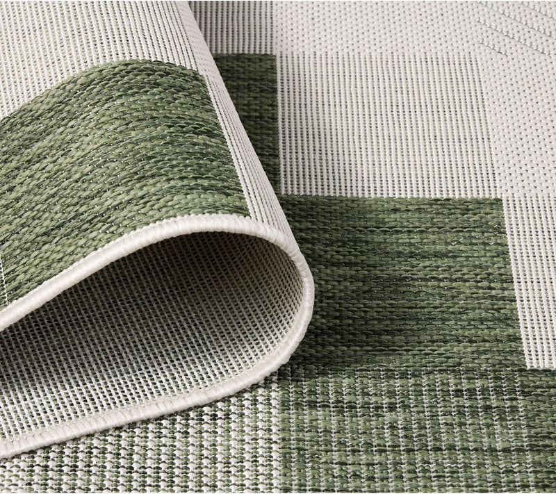 NMNY Patio Country Ombre Chevron 6x9 Indoor/Outdoor Rug — View 4