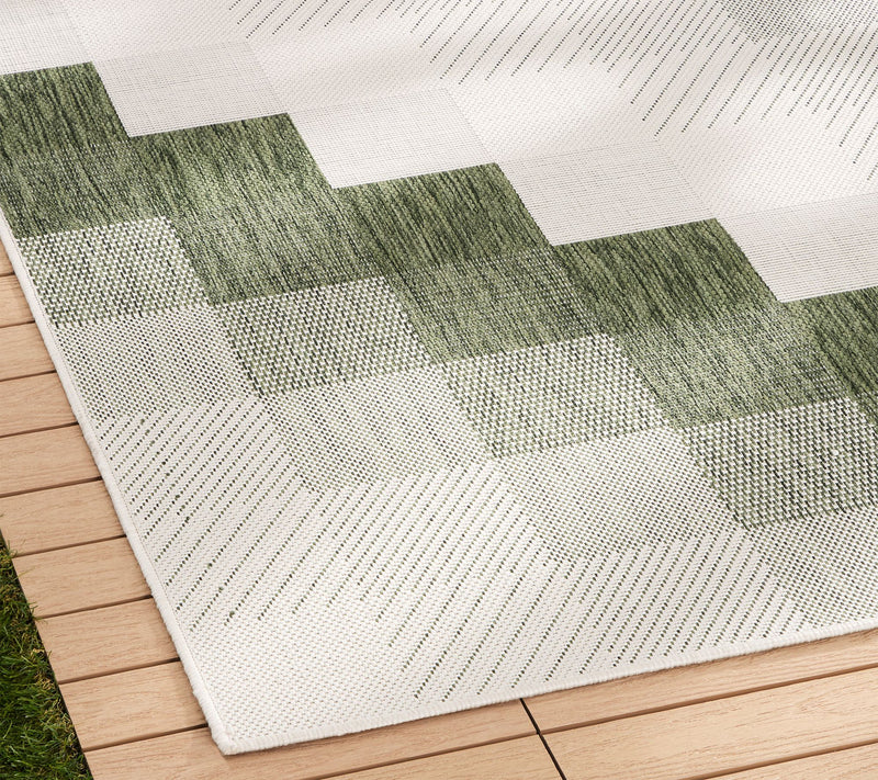 NMNY Patio Country Ombre Chevron 6x9 Indoor/Outdoor Rug — View 3