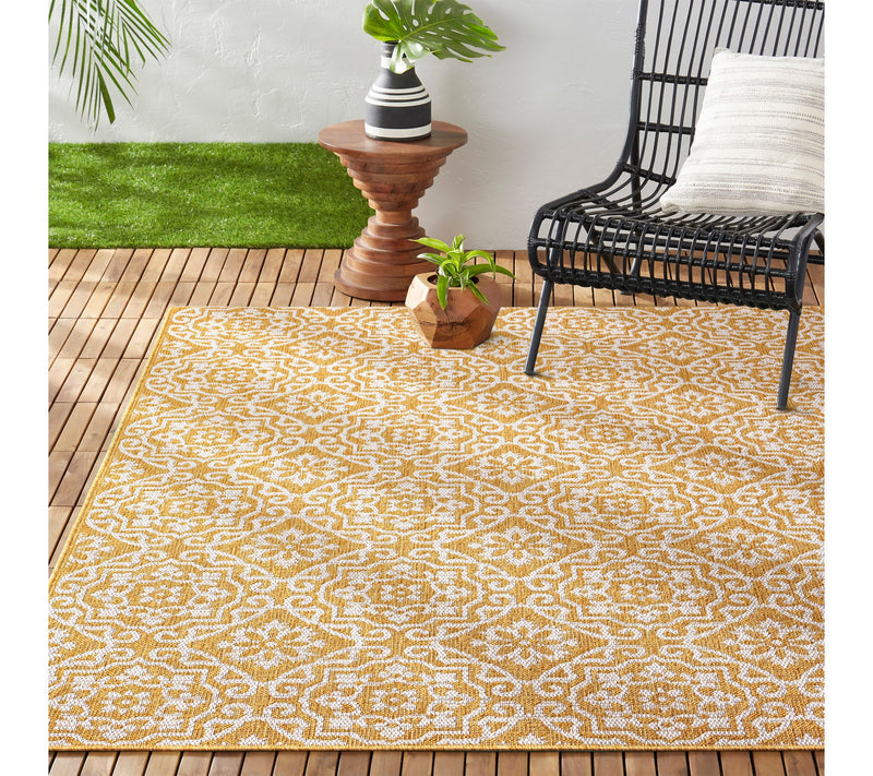 NMNY Patio Country Danica 5x7 Indoor/Outdoor Rug — View 2