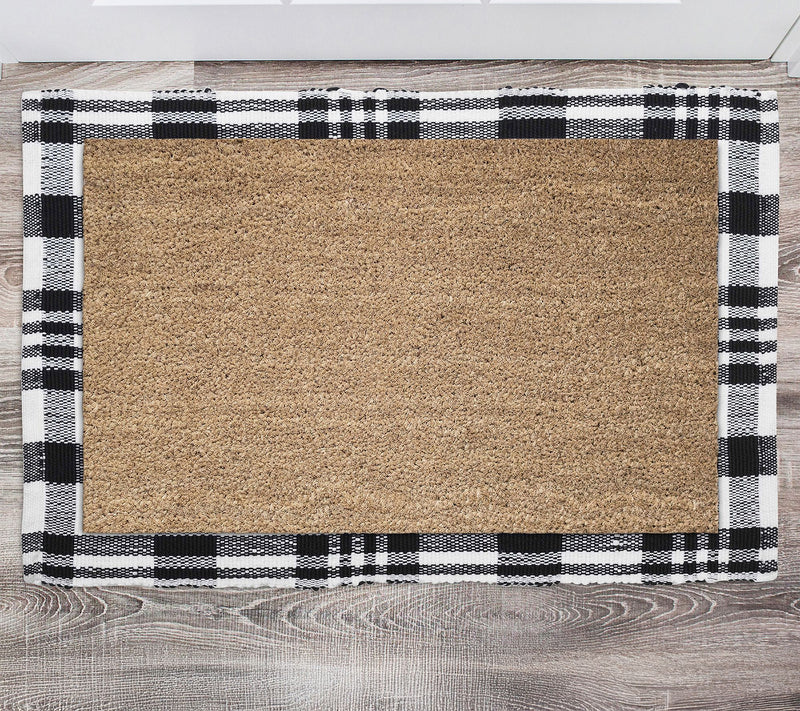 VCNY Home Black/White Plaid Indoor/Outdoor Layering Rug — View 5