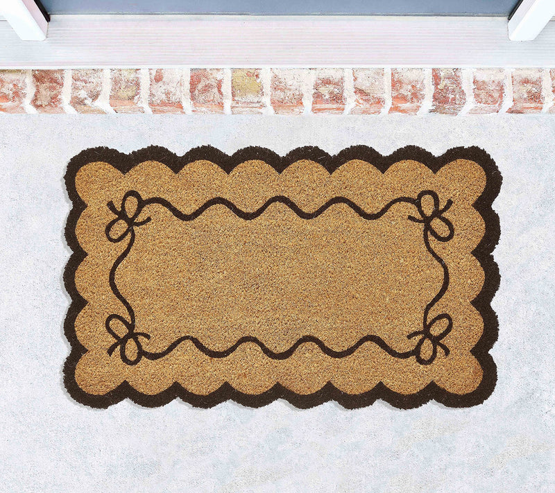 VCNY Home Black Bow Scalloped Edge Coir OutdoorDoormat — Main view