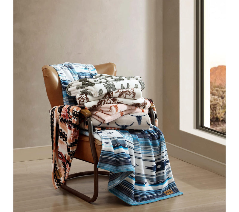 Wrangler Plains Creek Pink Ultra Plush Fleece 50"X70" Throw — View 6