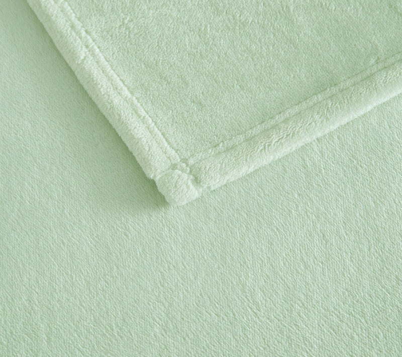Martha Stewart Bedford Green Plush King Blanket — View 3
