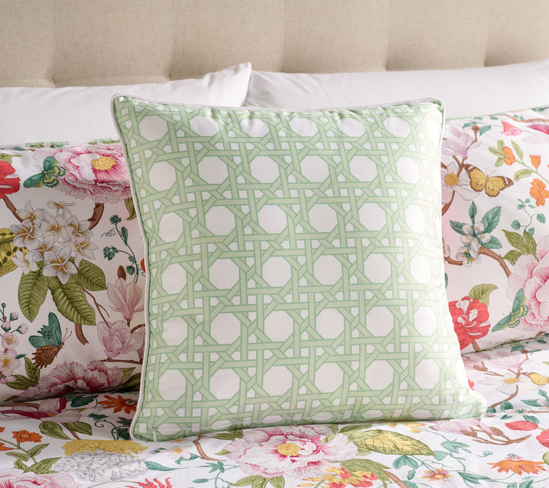 Mrs. H by Dee Hilfiger 20" x 20" Decorative Pillow w/Piping — View 2