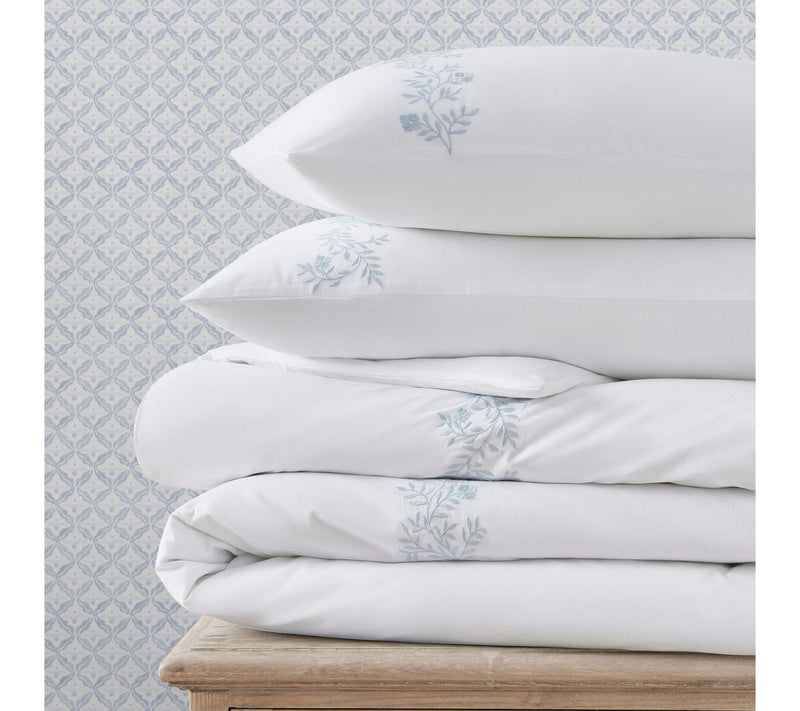 Martha Stewart Garden Path White/Blue Cotton Queen Duvet Set — View 7