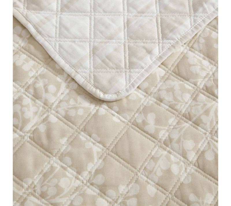 Martha Stewart Branches Beige/White Cotton Queen Quilt Set — View 4