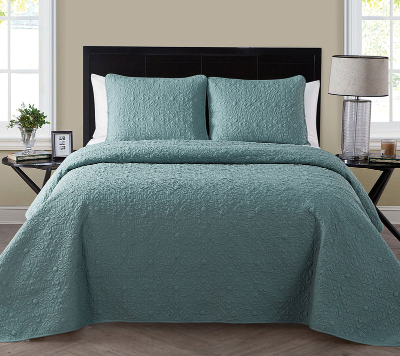 VCNY Home Caroline Embossed Floral Quilt Set, King — View 13