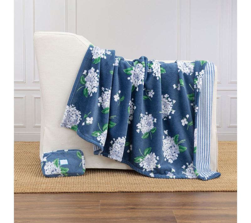Draper James Reversible 60x70 Velvetsoft Throw — Main view