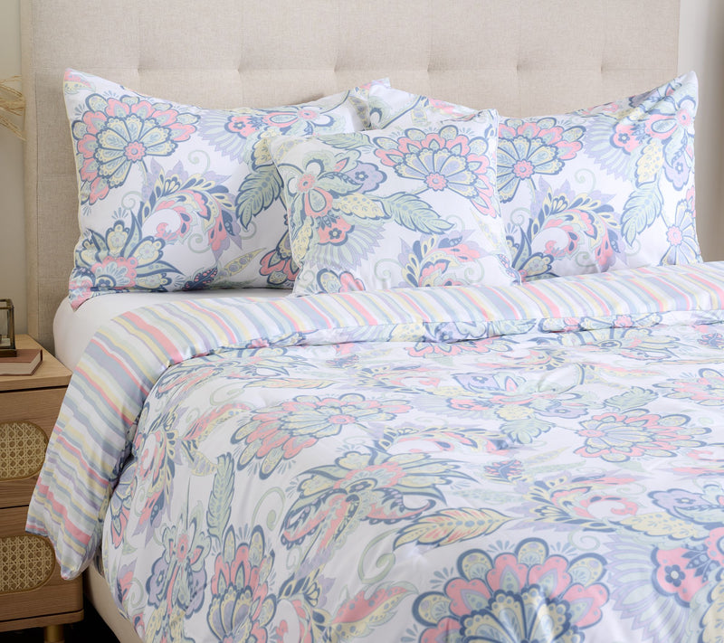 Home Reflections Coastal Twin Comforter Set w/ Dec Pillow — Main view