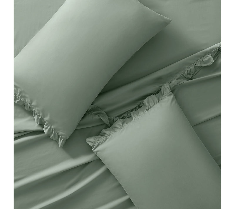 Truly Soft Solid Ruffle Full Sheet Set — View 3