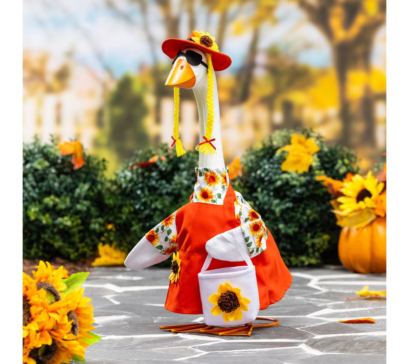 Evergreen Giddy the Porch Goose Outfit — View 66