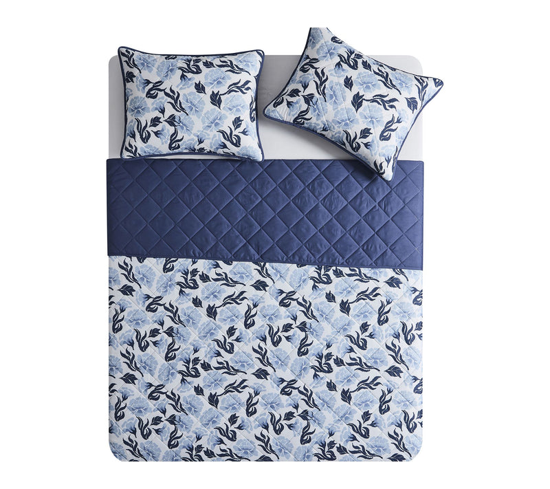 VCNY Home Whisper Blue 3-Piece Floral Quilt Set, Full/Queen — View 3