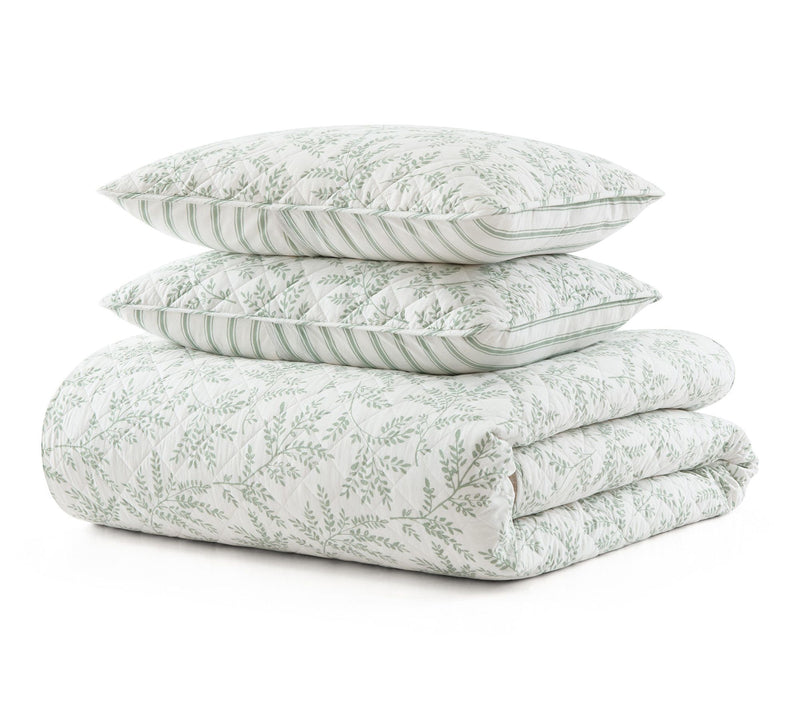 Martha Stewart Murray Leaves White/Green CottonQN Quilt Set — View 2