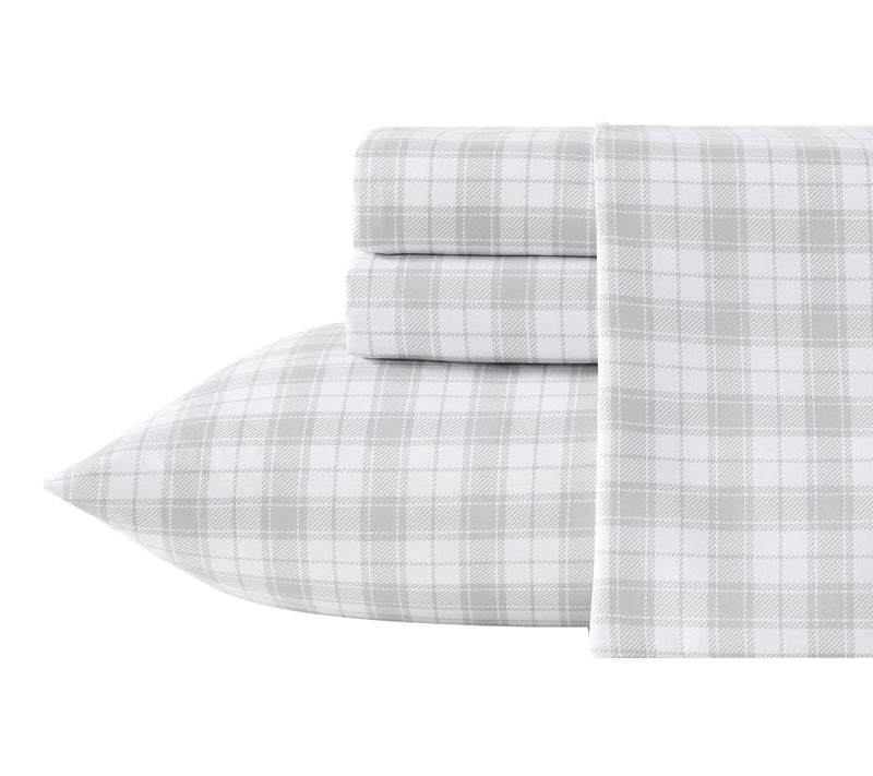 Eddie Bauer Pen stemon Plaid Wh ite/Grey Microf br King Sheet S — View 10
