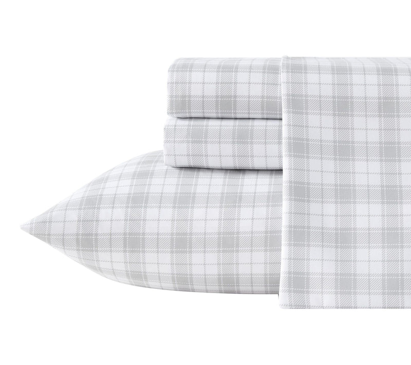 Eddie Bauer Pen stemon Plaid Wh ite/Grey Microf br Full Sheet S — Main view
