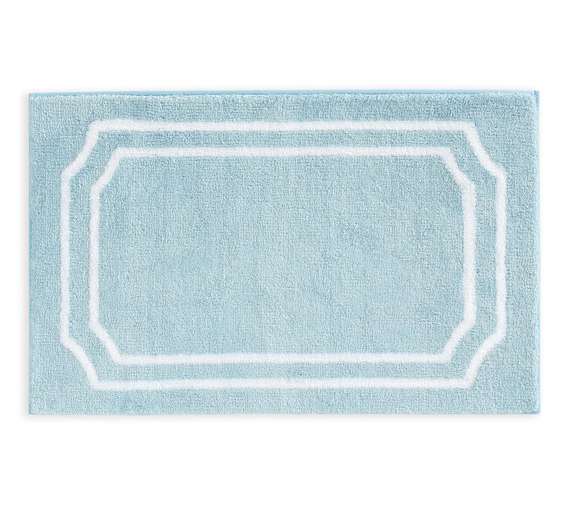 Martha Steweart Skylands Borde r Blue Bell/Whi te Yarn 34X21 B — Main view