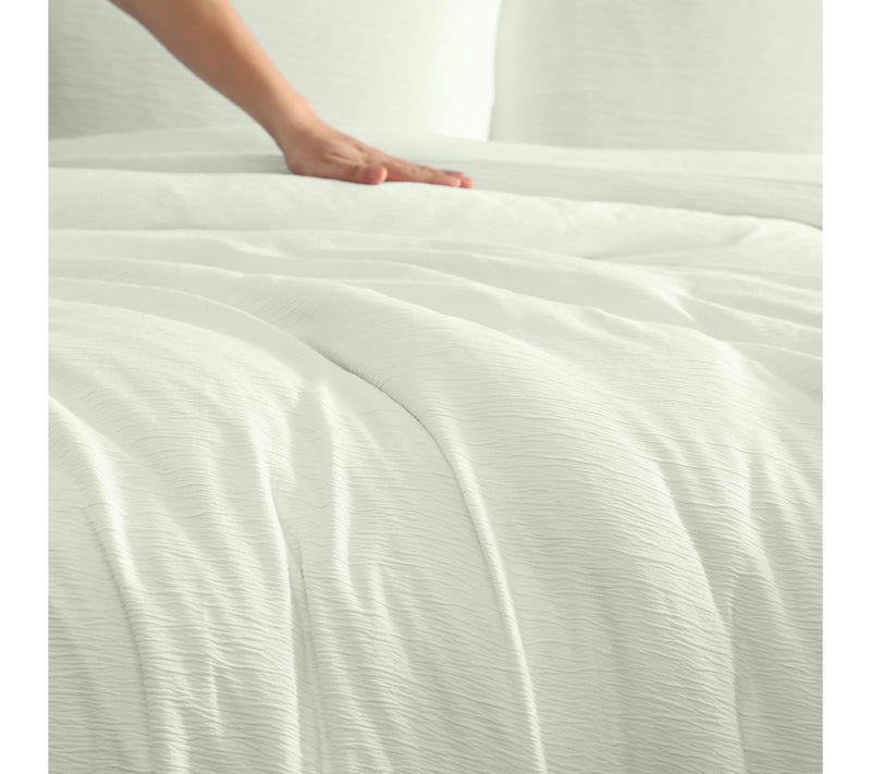 Laura Ashley Crinkle Green Woven Gauze Queen Duvet Set — View 7