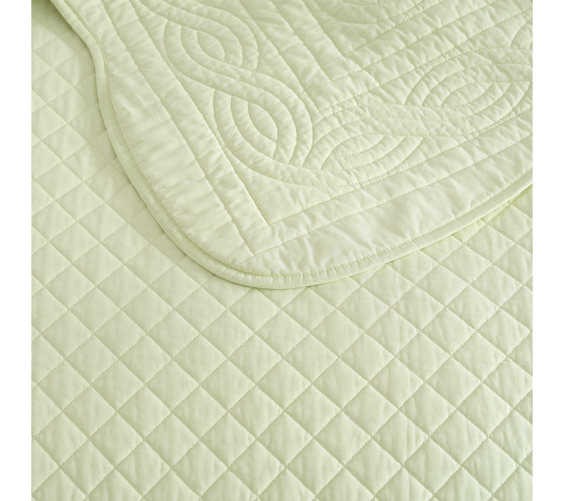 Martha Stewart Vintage Scallop Light Green Cotton Queen Quilt — View 4